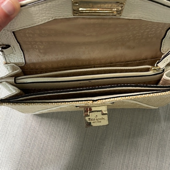 Kate Spade Leather & Crotchet Envelope Clutch Purse White & Tan - Picture 5 of 9